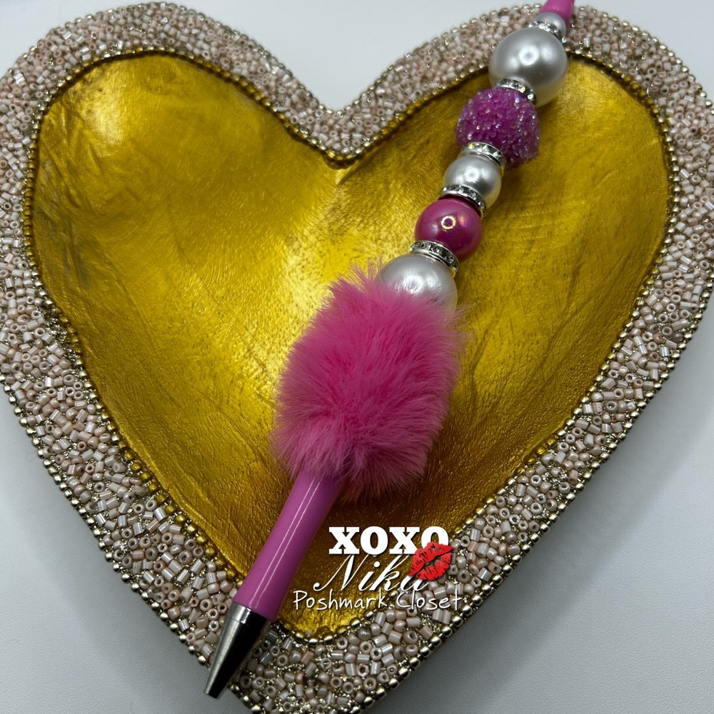 ”Pretty In Pink” Handmade Beaded Pen🖋️